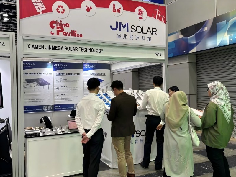 Apoyando el desarrollo de la energía fotovoltaica en el Sudeste Asiático: JinMega debuta en la Exposición Internacional de Energía Verde en Malasia